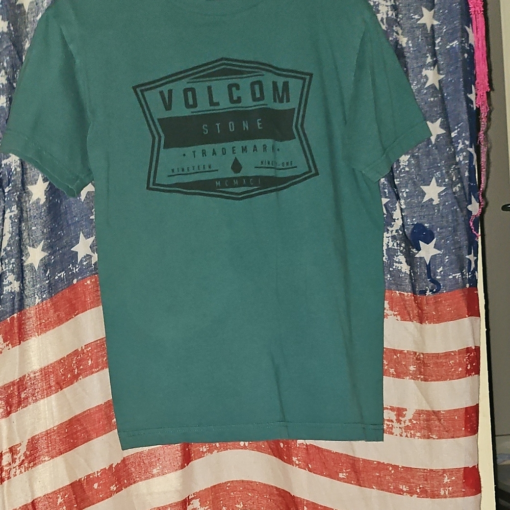 Volcom Green Logo Pattern Short Sleeve Tee